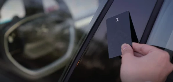 小鹏P7汽车iOS系统NFC钥匙功能即将上线