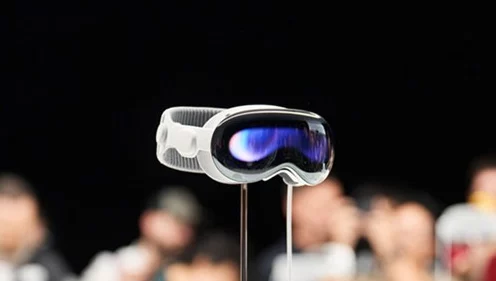 苹果Vision Pro跻身VR/MR头戴设备前三，引领IT技术新潮流